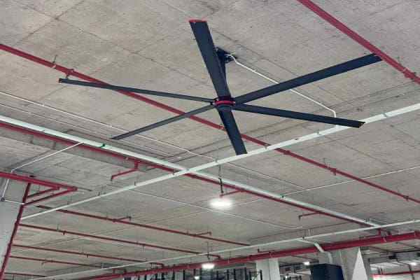 5 Amazing Benefits of Installing HVLS Fans in a Warehouse