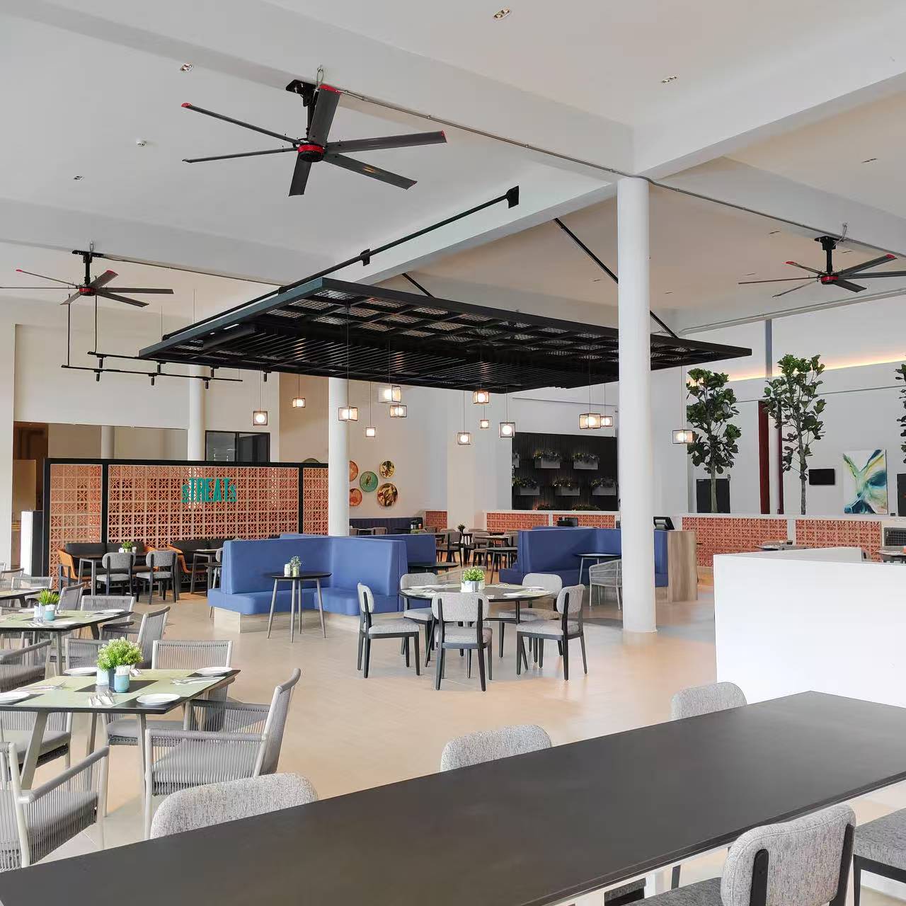 HVLS Industrial Fans: How to Improve Energy Efficiency and Comfort in Factories, Warehouses, and Shopping Malls