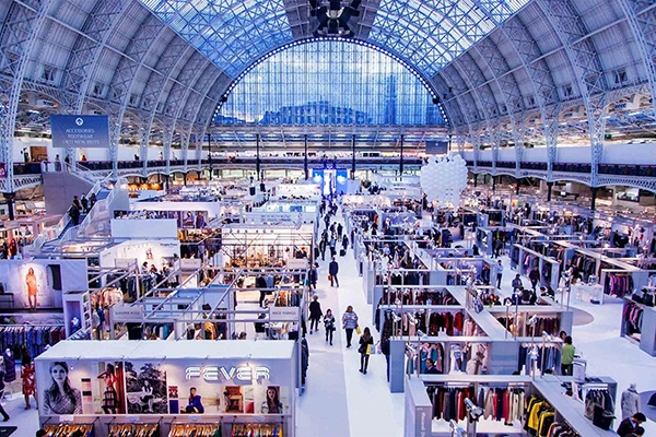 Smart Cooling Solution For Commercial Center